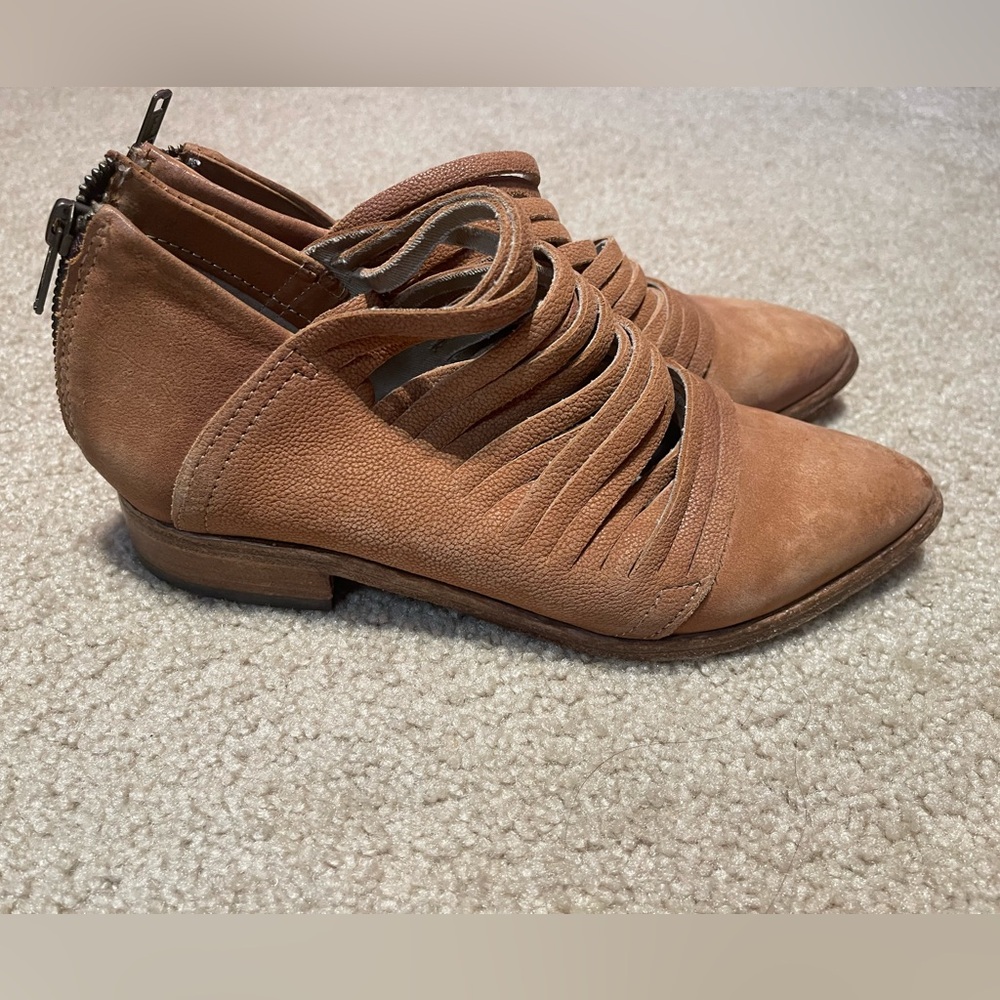 Women’s Free People leather booties
